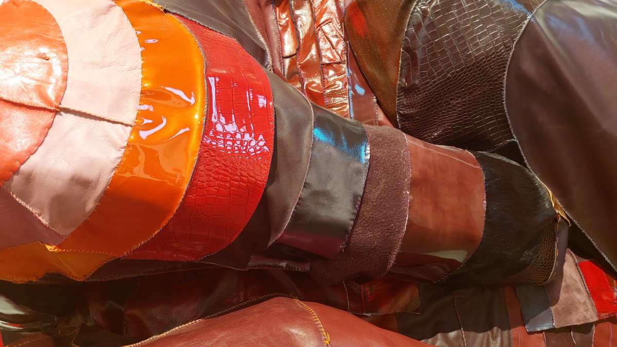 "Vena Cava" by Tau Lewis