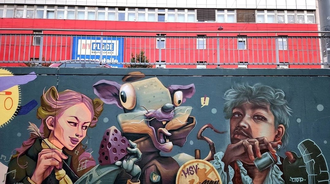 Mauy + WARIS + T.TOP @ Vienna, Austria