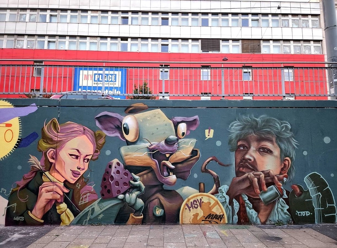 Mauy + WARIS + T.TOP @ Vienna, Austria