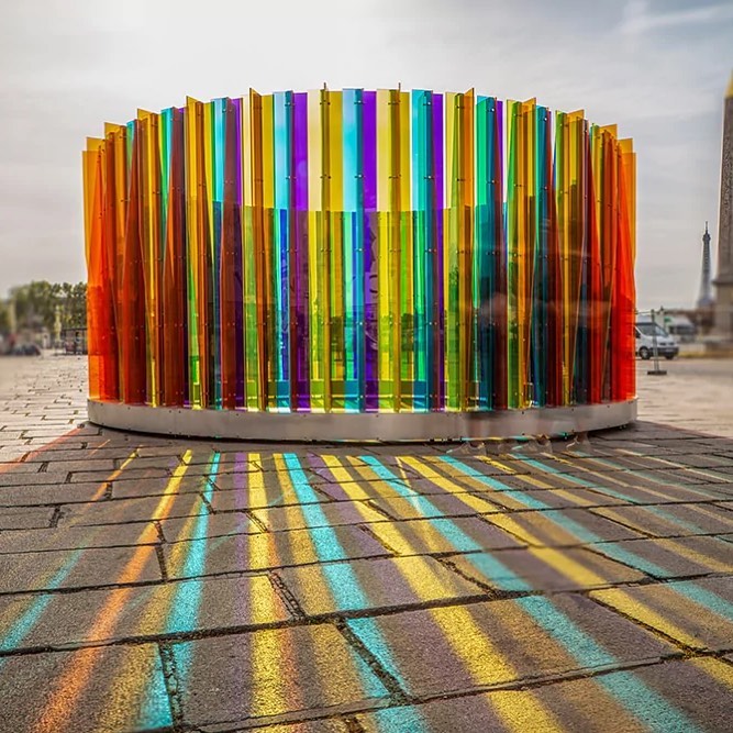 "Environnement de Transchromie circulaire" by Carlos Cruz-Diez "Environnement de Transchromie circulaire" by Carlos Cruz-Diez