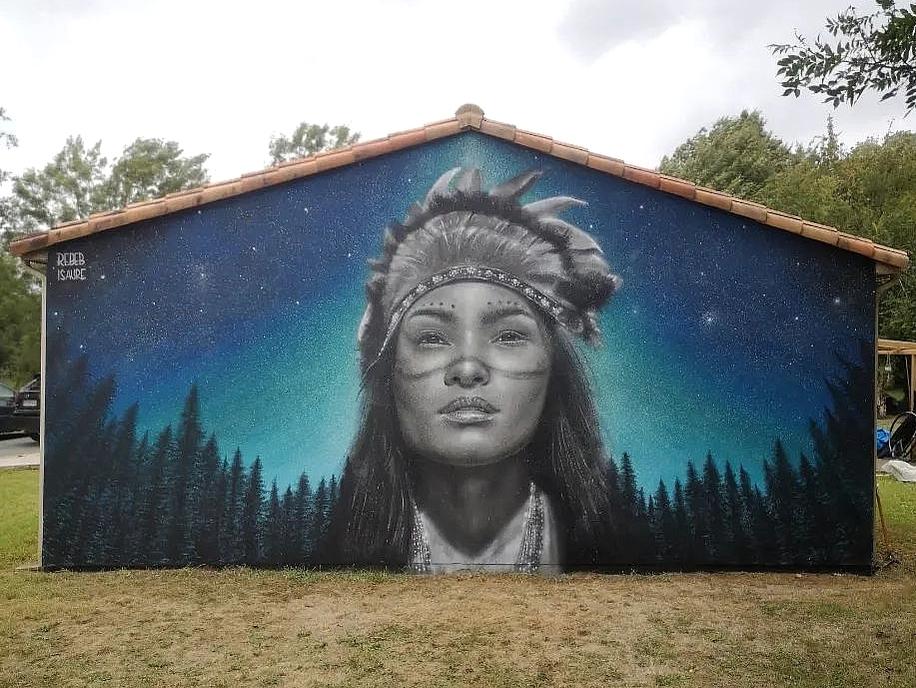 Rebeb + Isaure @ Vautebis, France Rebeb + Isaure @ Vautebis, France