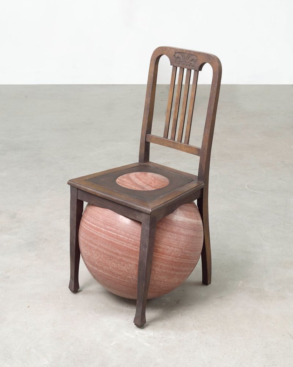 "Siège du Monde" by Alicja Kwade