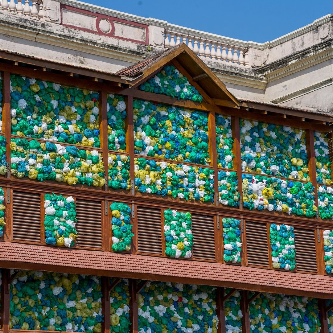 Luzinterruptus @ Mumbai, India