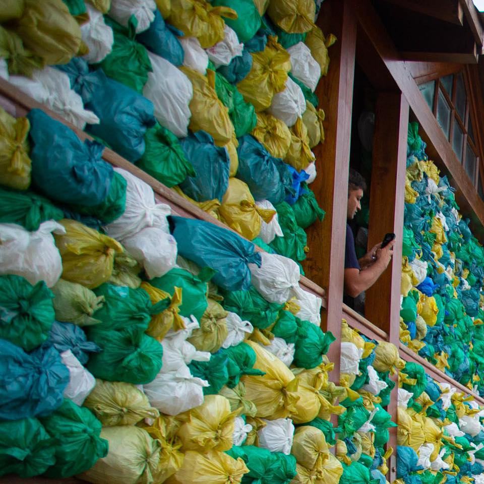 Luzinterruptus @ Mumbai, India