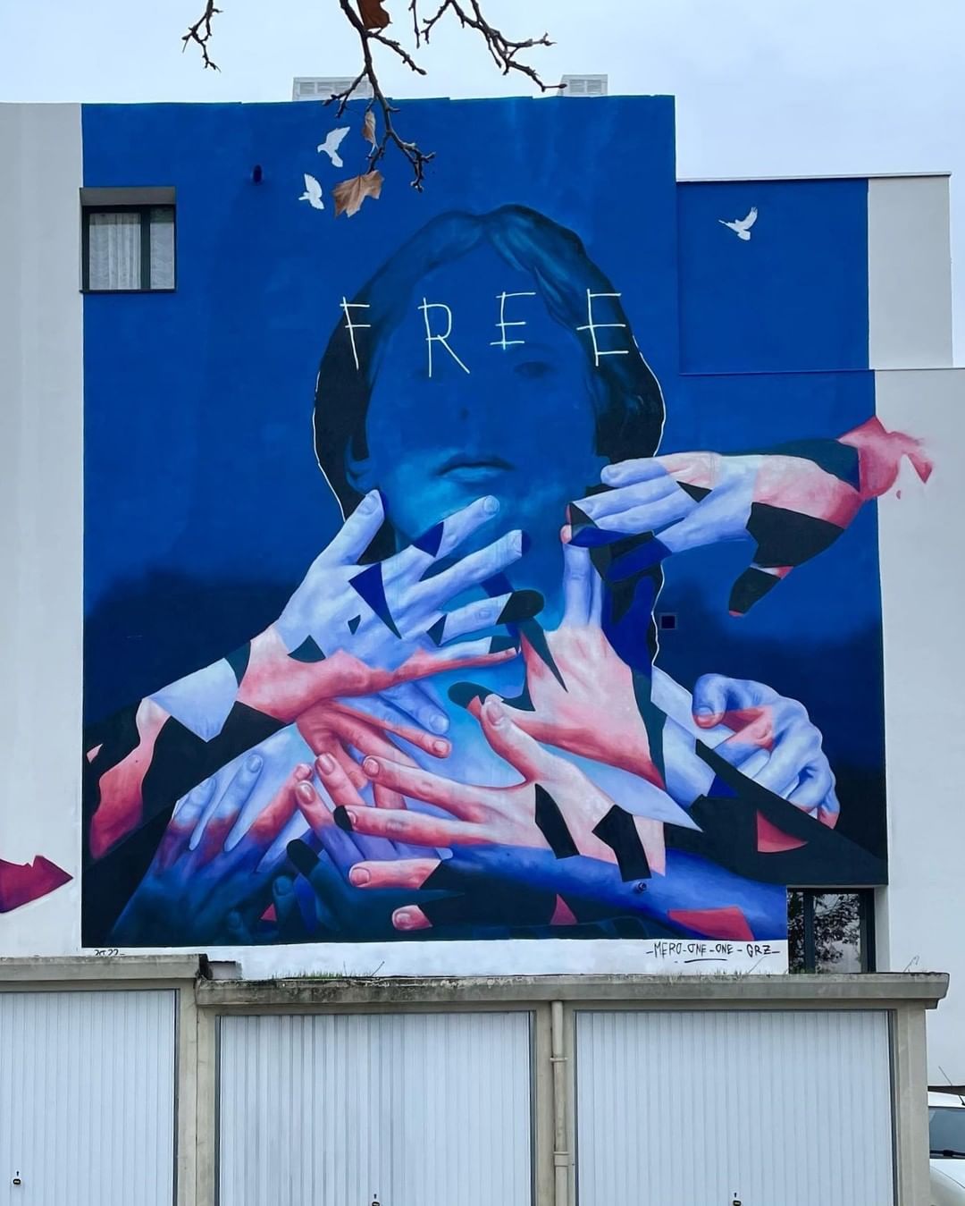 Méro @ Carcassonne, France Méro @ Carcassonne, France