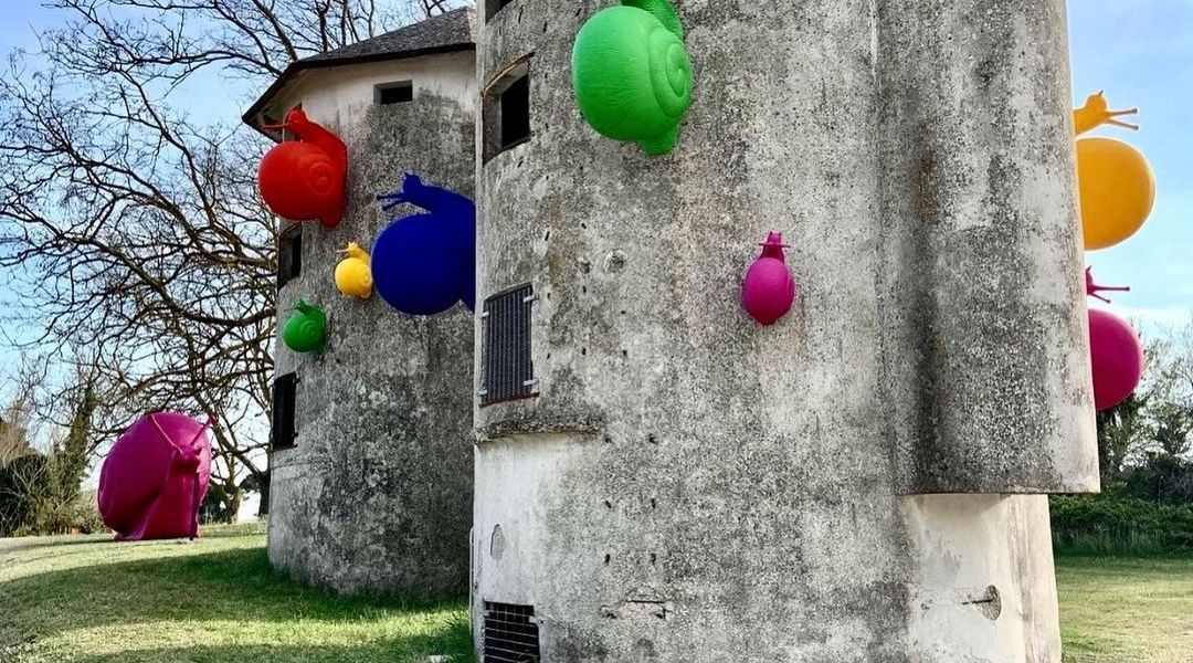 "Naturale | Artificiale" by Cracking Art