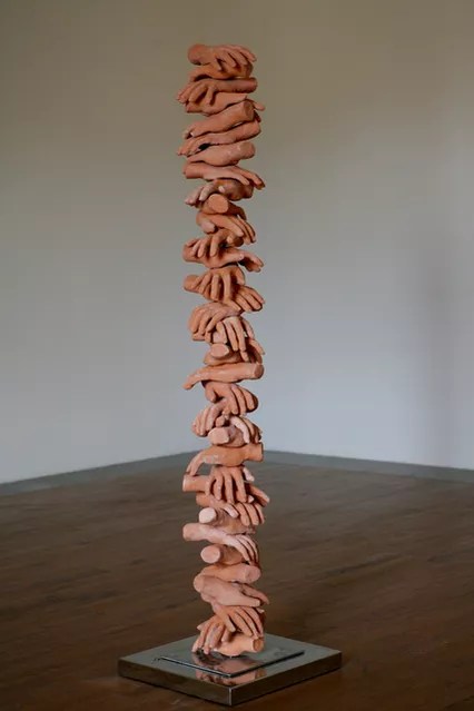 "i manu" by Sislej Xhafa