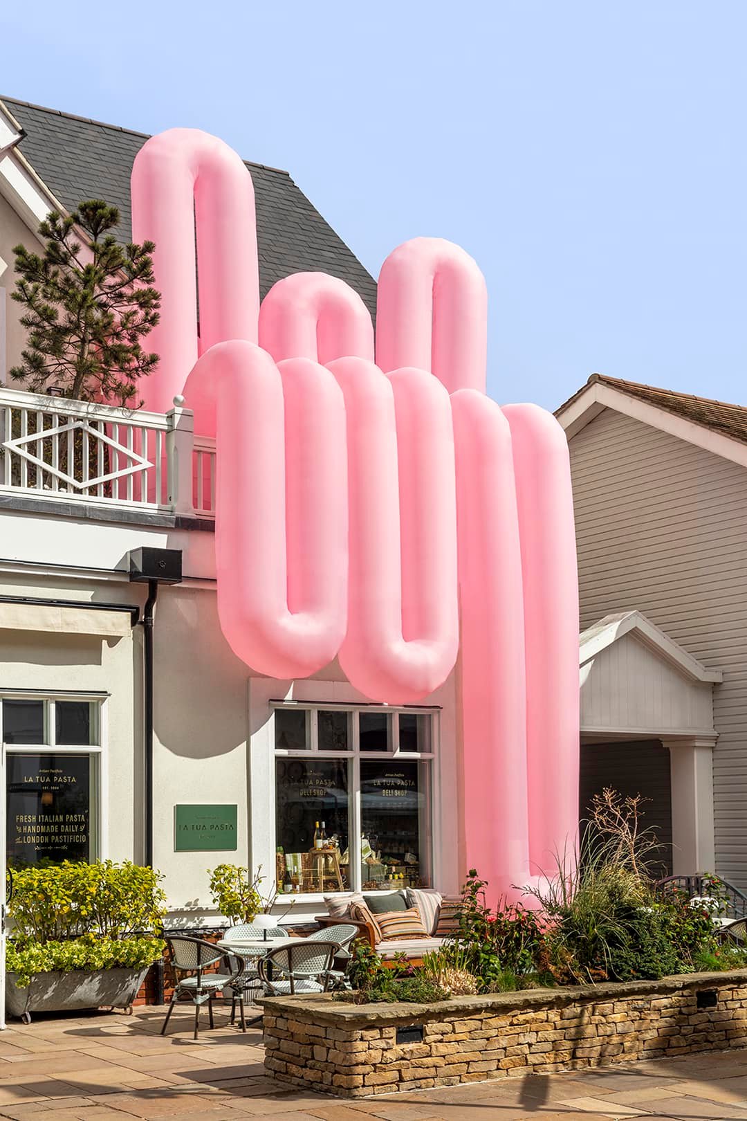 "Encounters" by Steve Messam. Photo Credits: Ed Reeve"