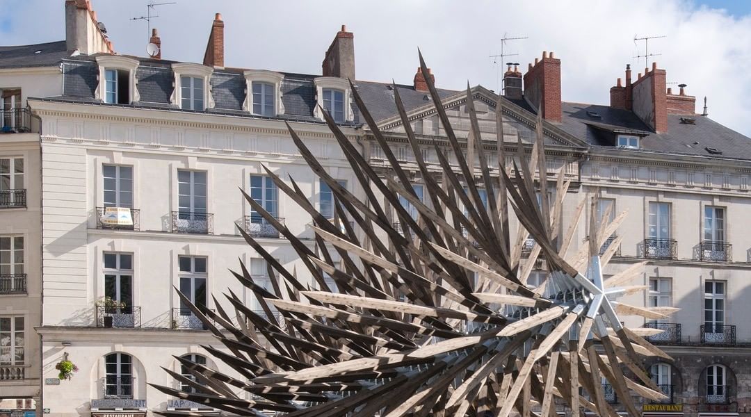 "Résolution des forces en présence" by Vincent Mauger