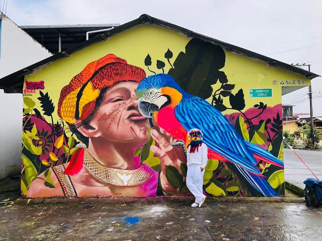 Tierras @ Otavalo, Ecuador Tierras @ Otavalo, Ecuador